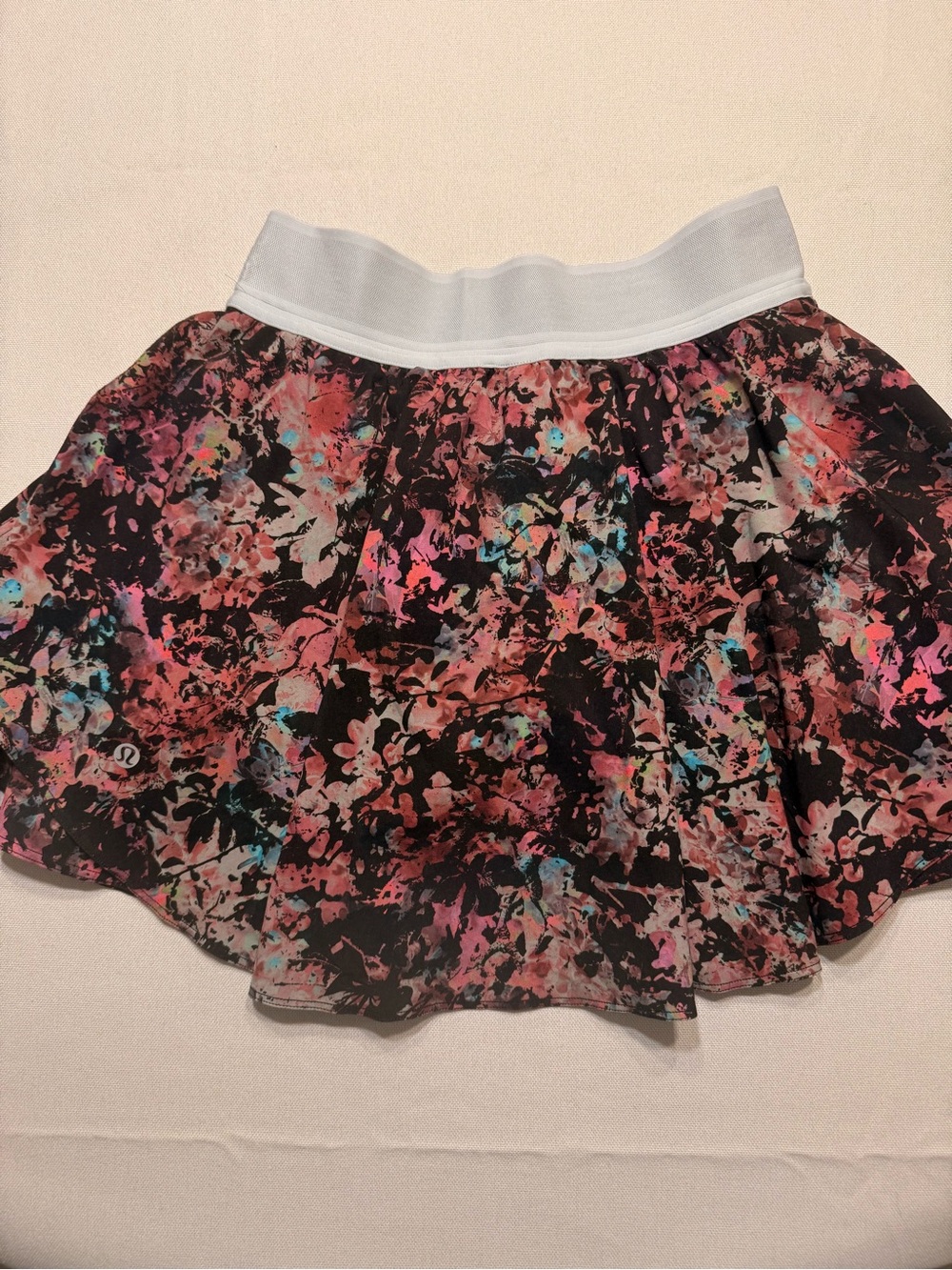 lululemon athletica Black Floral Circle Skirt with very light blue Waistband